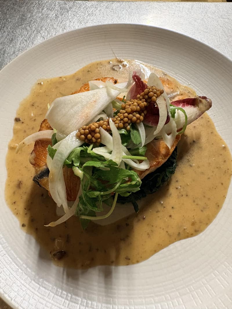Darne de saumon, beurre blanc et fenouil